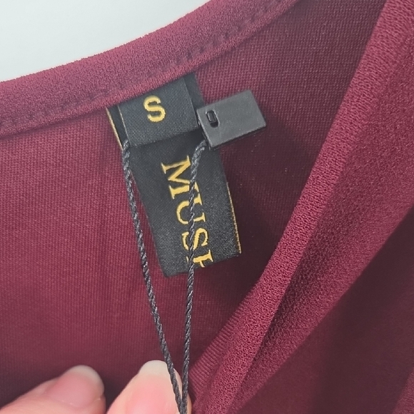 Chic Plum Maxi Dress With Dual Side Slits NWT - Picture 4 of 16